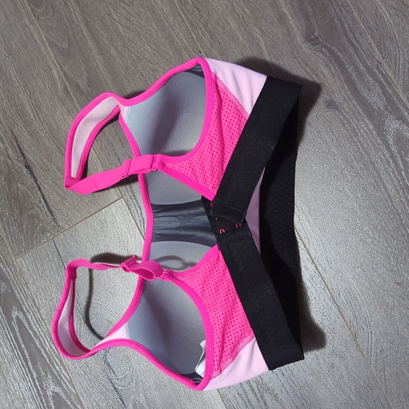 Champion sports Bra. Size 36 D. Black pink and Grey. EUC. Under wire. Formedcups - Picture 2 of 5